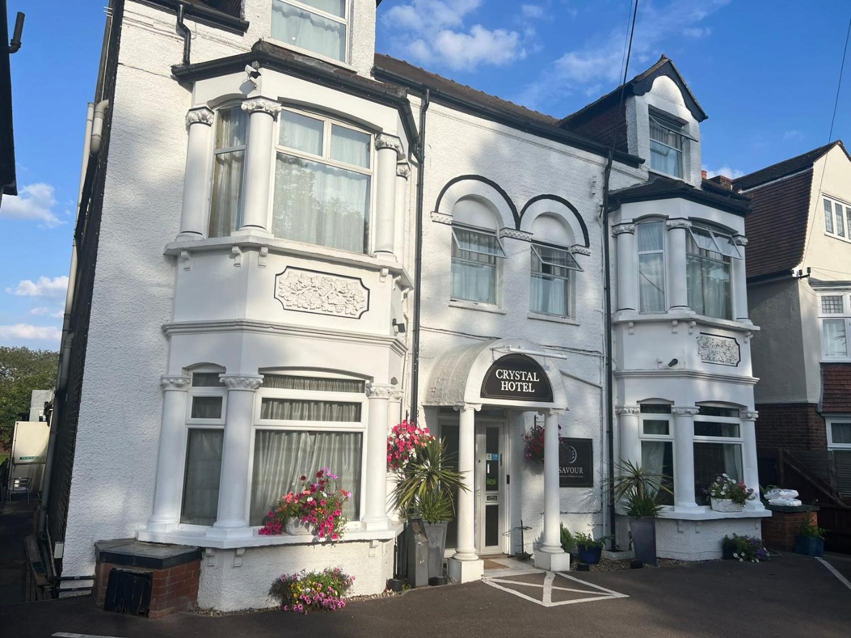Crystal Hotel & Savour Cambridge  Exterior photo
